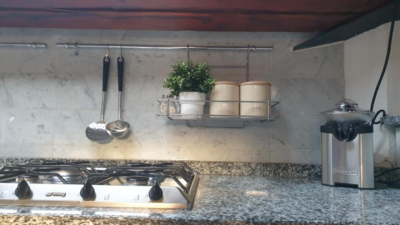 Mansarda Laurent Parma Luaran gambar