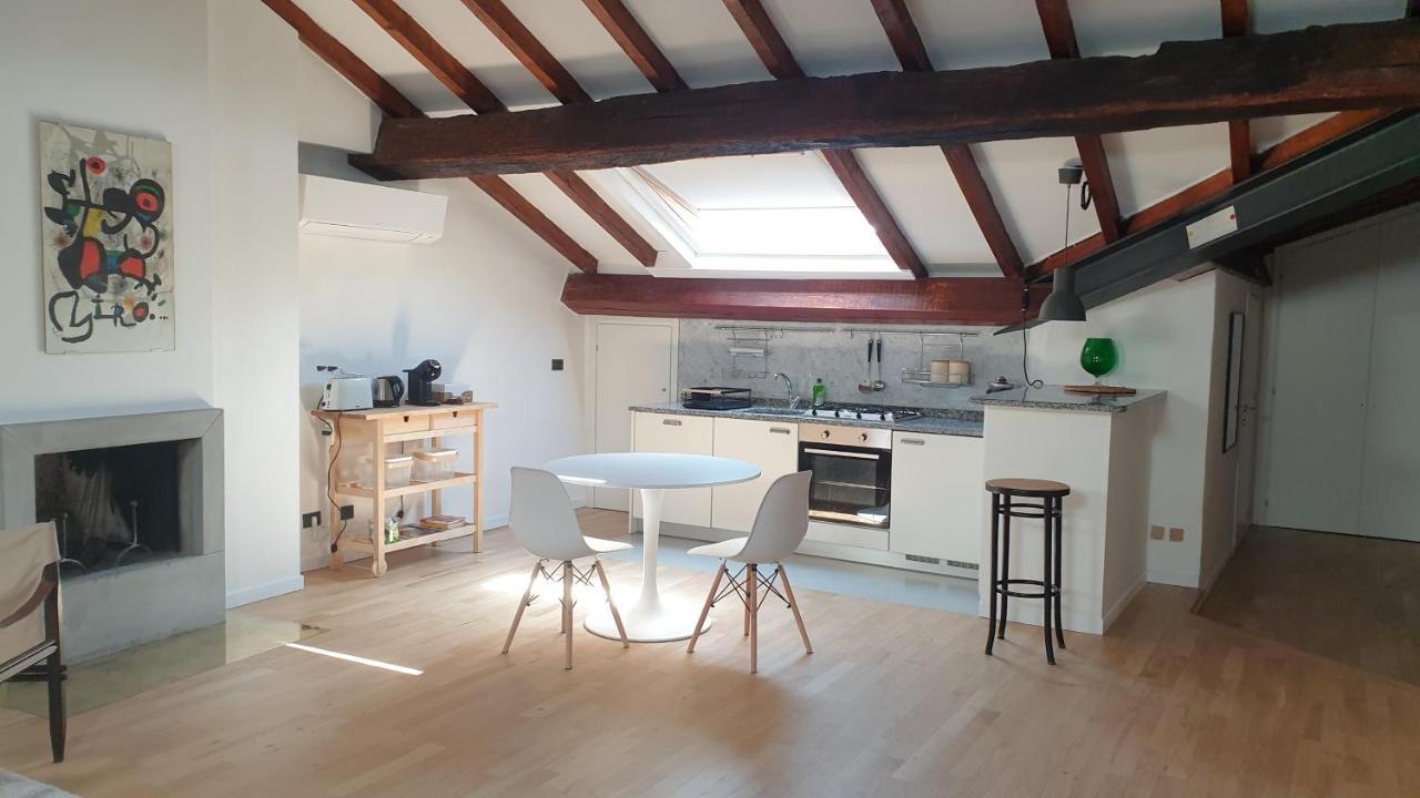 Mansarda Laurent Parma Luaran gambar