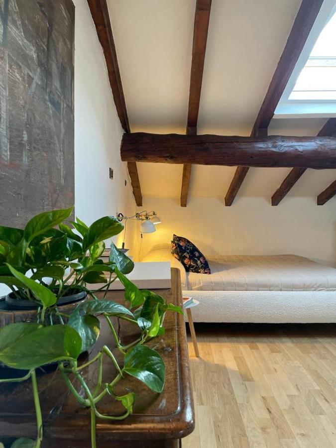 Mansarda Laurent Parma Luaran gambar